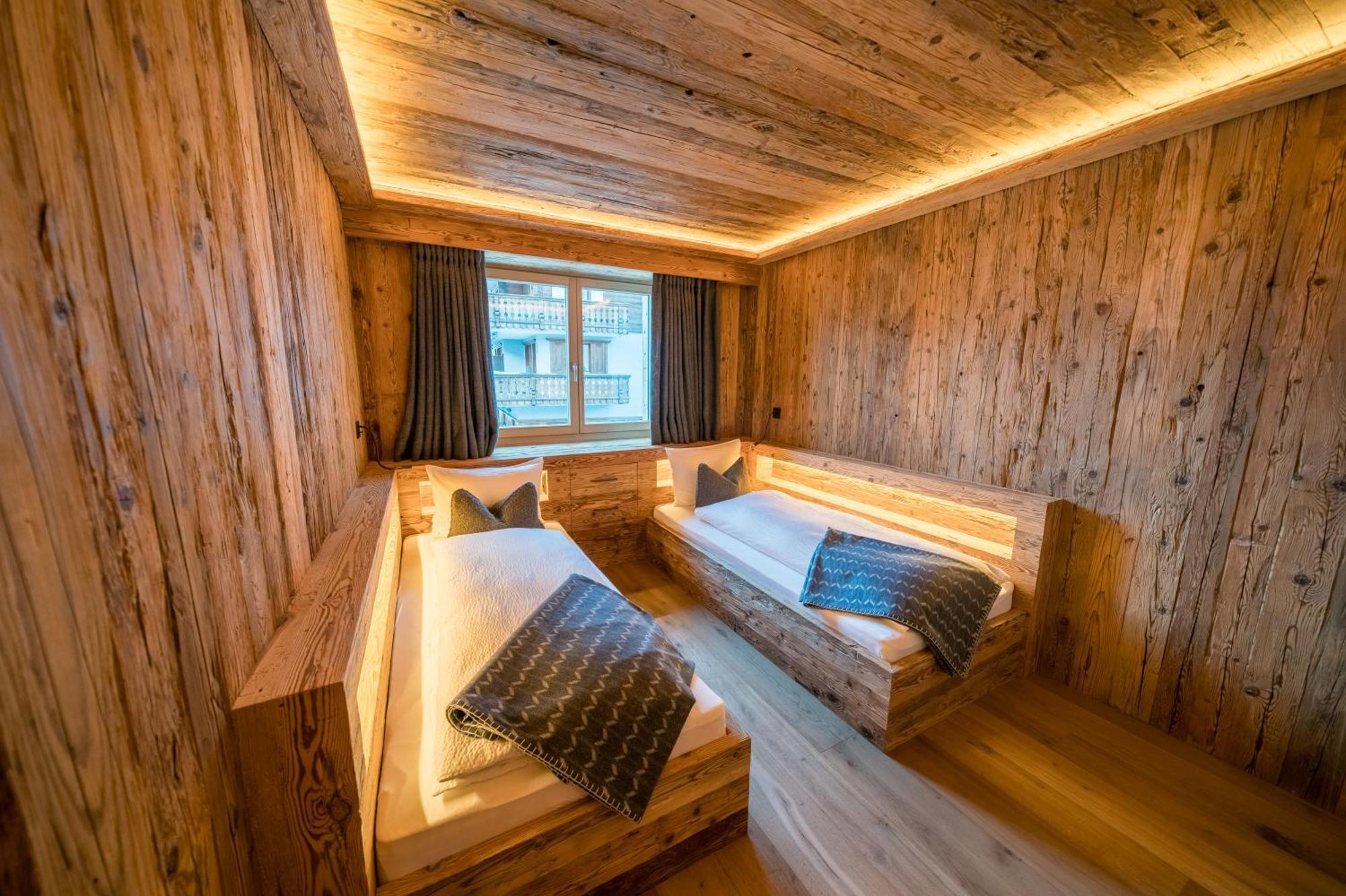 Seven Alpina Boutique Hotel Klosters Exterior photo