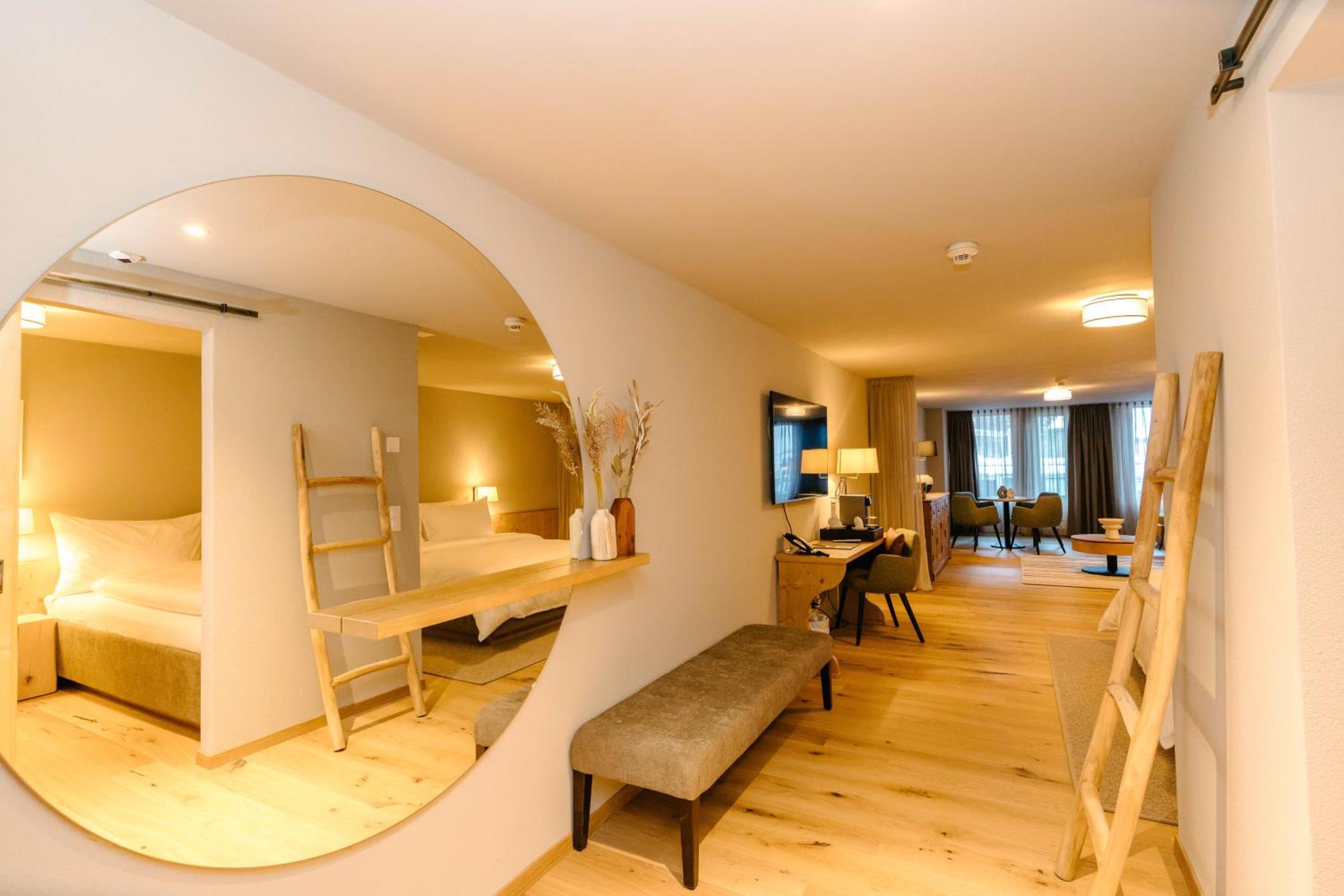Seven Alpina Boutique Hotel Klosters Exterior photo