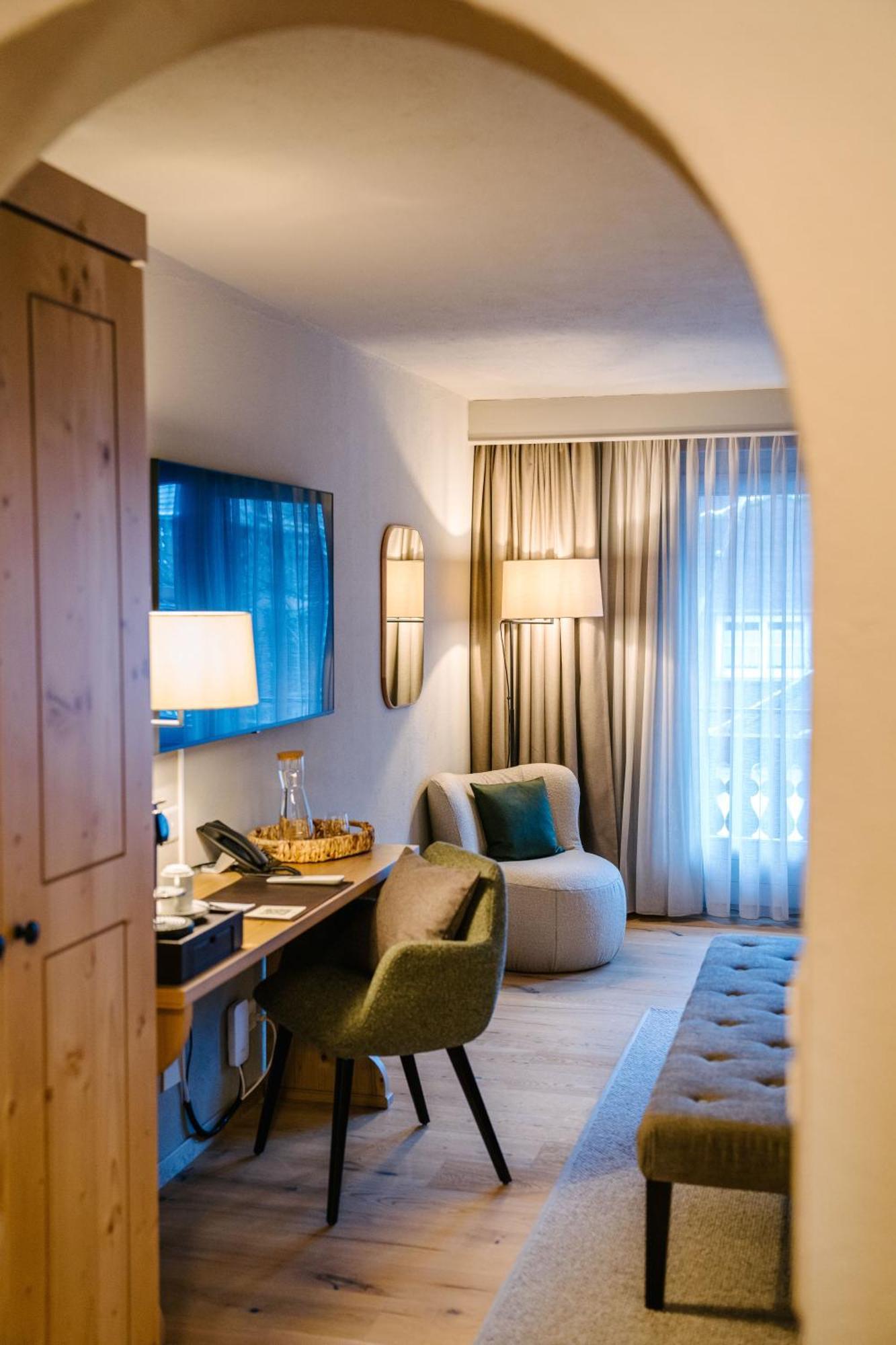 Seven Alpina Boutique Hotel Klosters Exterior photo